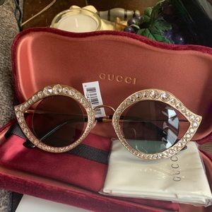 Gucci Round Crystal-Embellished Gold Sunglasses with Dark Lenses